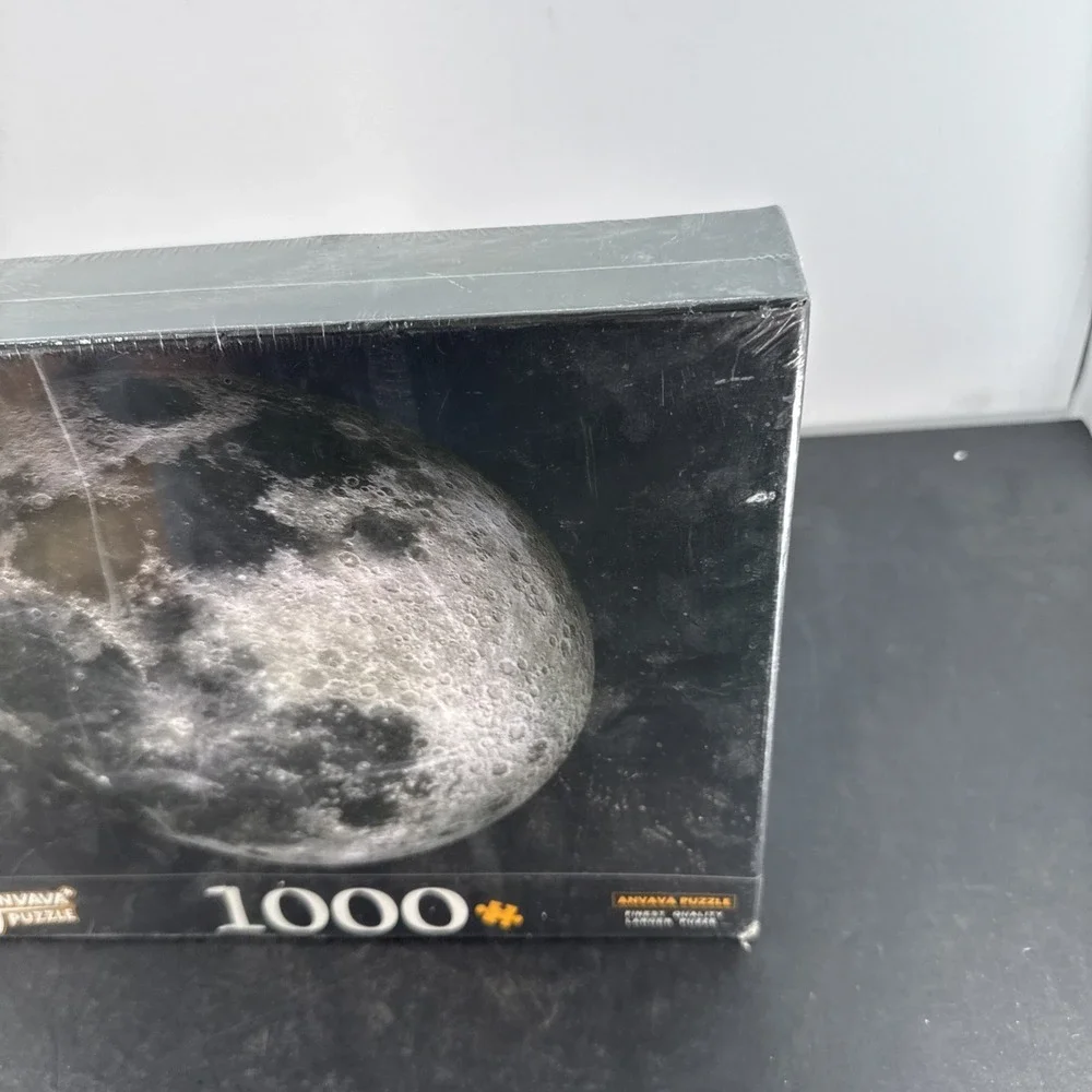 Anvava The Moon Planet Series Puzzle 1000 Pieces Round New Sealed Wrap Tears
